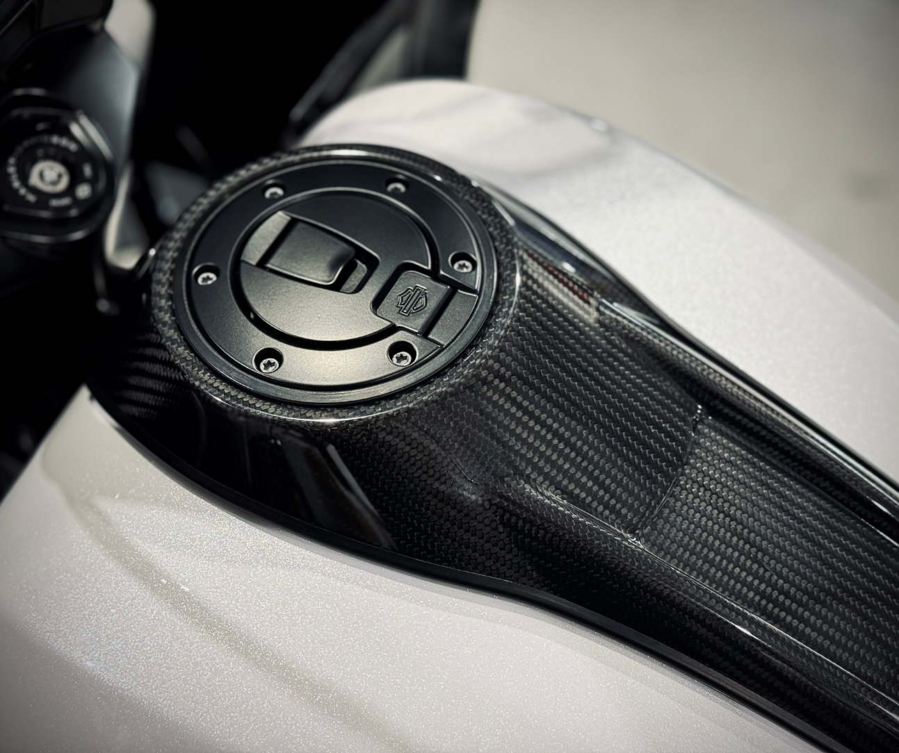 Harley-Davidson Carbon Fiber Touring Dash (2024)