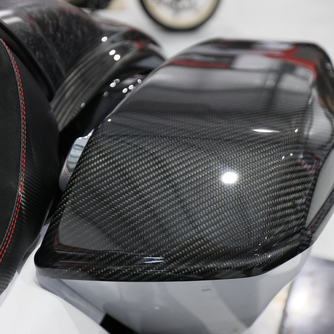 Harley Davidson Carbon Fiber Touring Bag Lids 2024