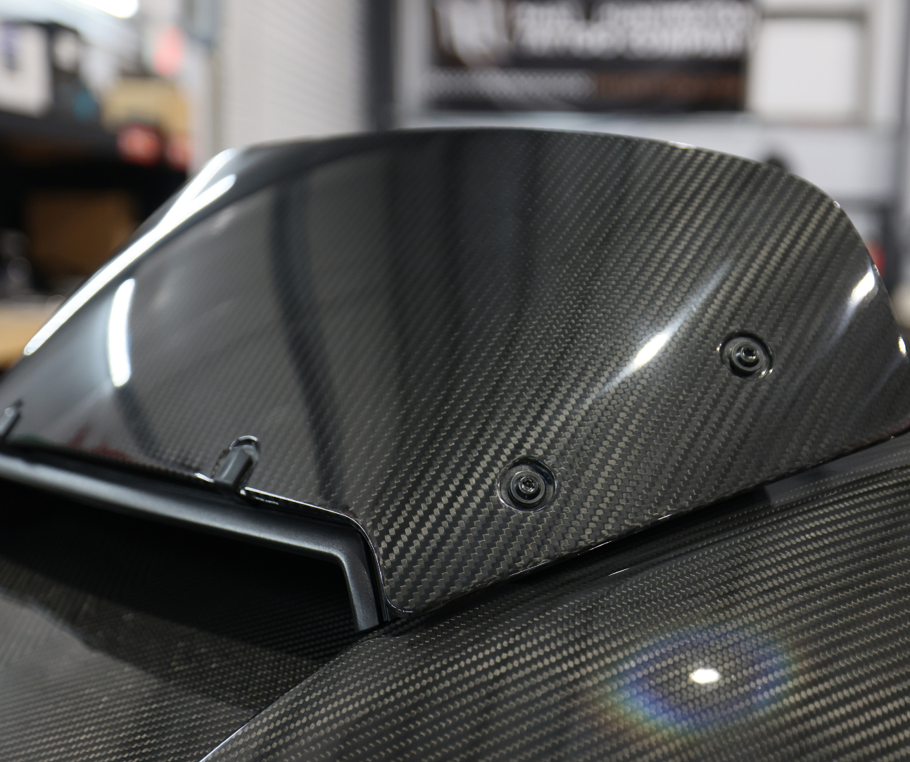 Harley-Davidson Carbon Fiber Road Glide Windshield (2024)