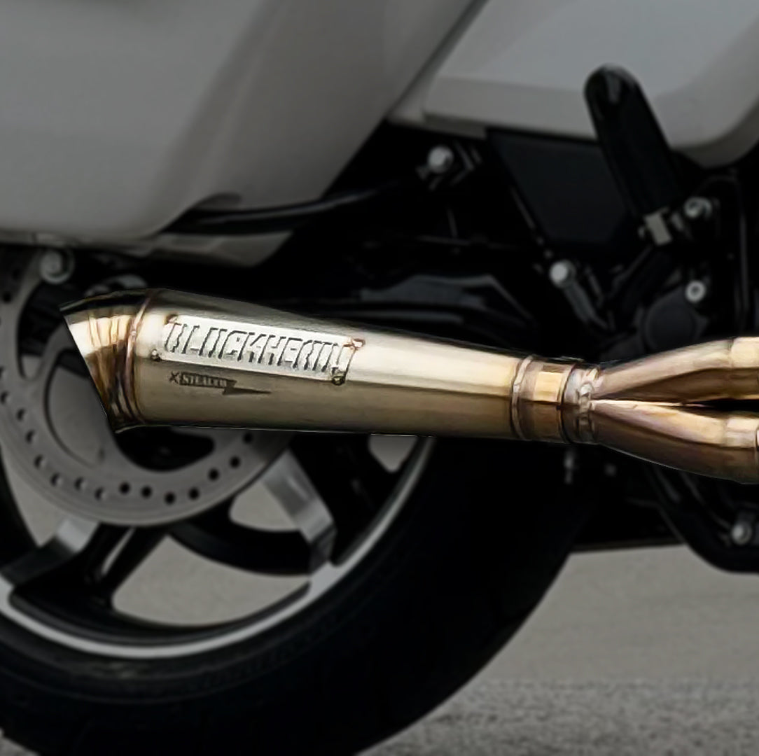 Harley-Davidson M8 Touring Exhaust (Bagger) · 2-1 Performance Exhaust System